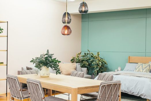 Gliniane ściany z kapilarnymi matami i bio-PCM – ciche ogrzewanie i pasywne chłodzenie w mieszkaniu